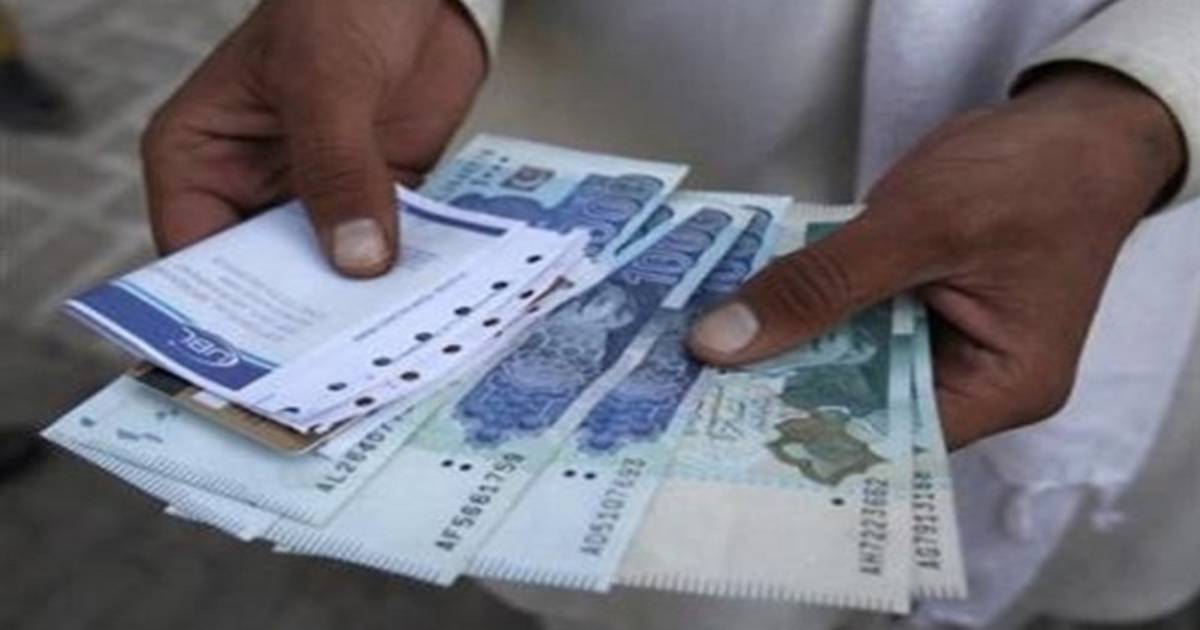Pakistan accumulates over USD10 billion in new debt during Covid pandemic